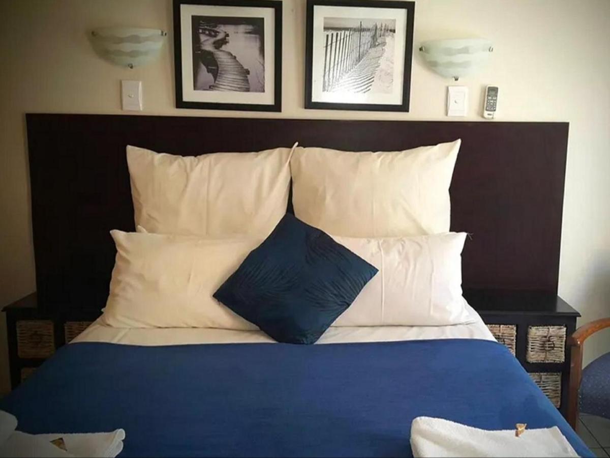 Gemstone Guest House Клерксдорп Экстерьер фото