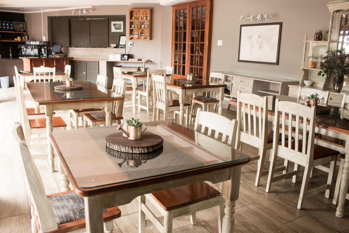 Gemstone Guest House Клерксдорп Экстерьер фото